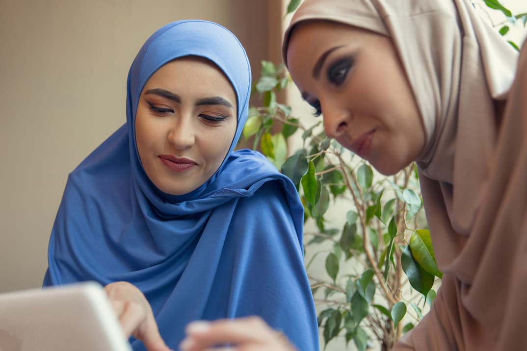 مشاوره برای اهدا کنندگان تخمک و رحم جایگزین