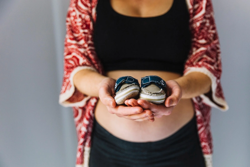 رحم اجاره‌ای (جایگزین): پاسخ به مهم‌ترین سوالات حقوقی، شرعی و پزشکی